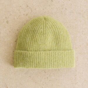 Sézane NWT Paul Beanie in Pistachio